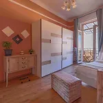 Pinnacle With Balcony דירה בודפשט