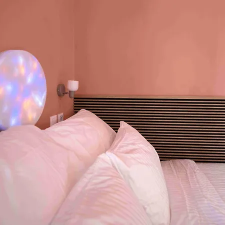 Pinnacle With Balcony Budapeste