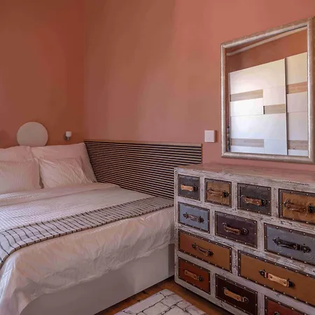 Pinnacle With Balcony Apartamento